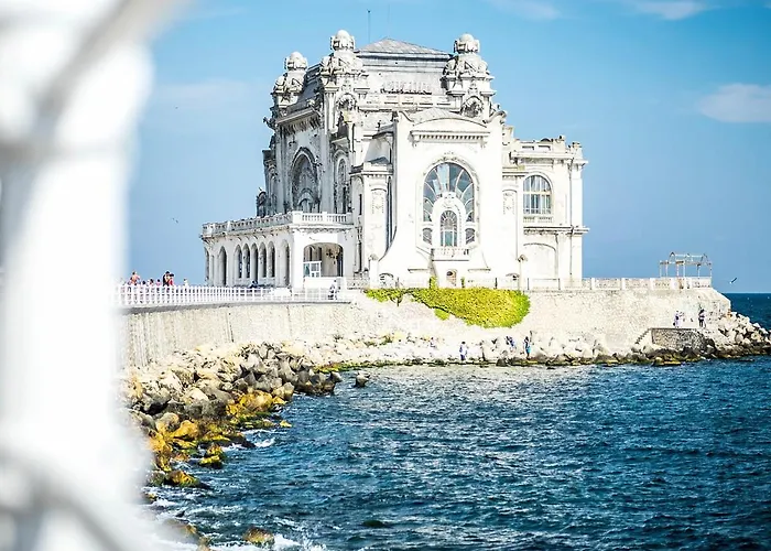 Lovely Next To Casino Apartament