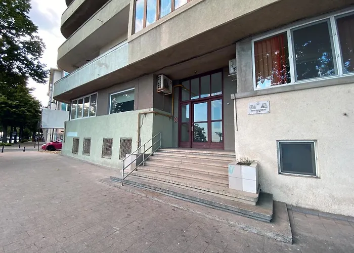 Lovely Next To Casino Apartament